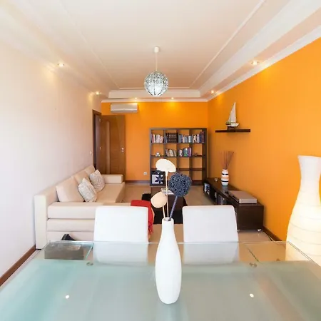Apartment Feels Like Sunny Flat