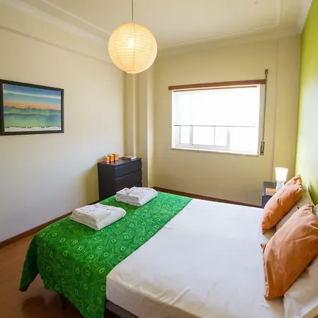 Apartment Feels Like Sunny Flat